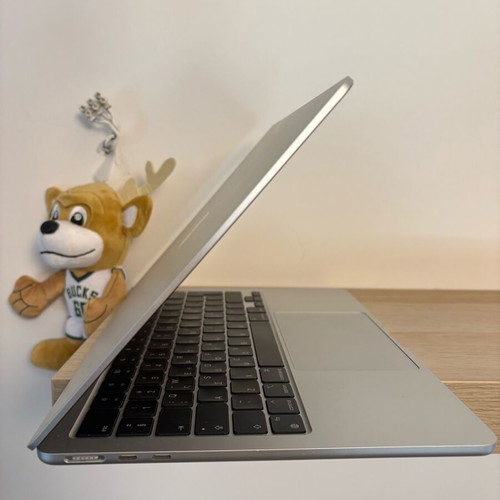MacBook Air 13 inch M2 8GB 256GB silver