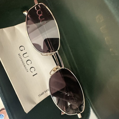 Gucci sunglasses like new, brown with silver, with case
