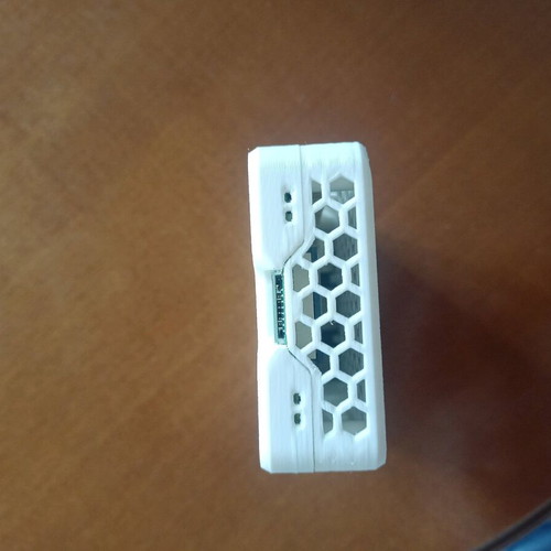 Raspberry Pi 3 / 4 Honeycomb case new with ventilation and GPIO access