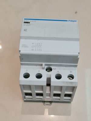 Hager ESC 440S τετραπολικός ηλεκτρονόμος ισχύος 40A 230V