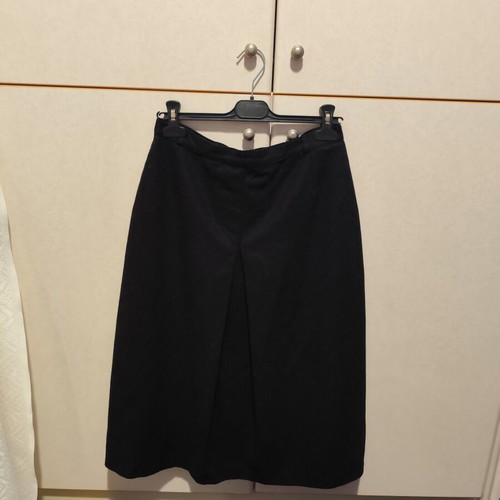 Black wool skirt like new, size L 40 12