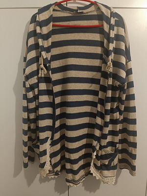 Marlen thin cardigan with lace used, dark blue and white