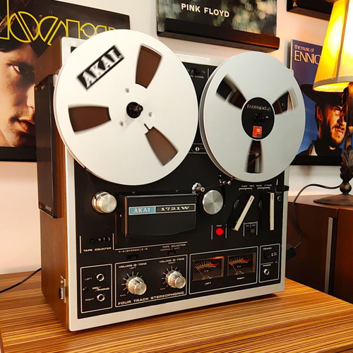 Akai 1721W vintage reel-to-reel tape recorder used