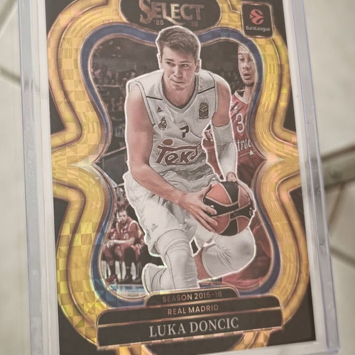 Luka Doncic Gold Ice Prizm Mezzanine Panini Select EuroLeague /10