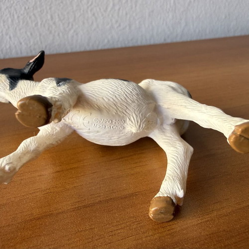 Papo & Schleich Farm Animal Figures like new, rooster, hen and cow