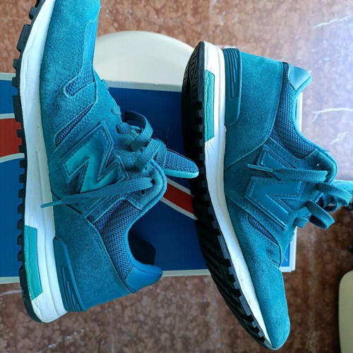 New Balance women's athletic shoes like new, size 41, turquoise