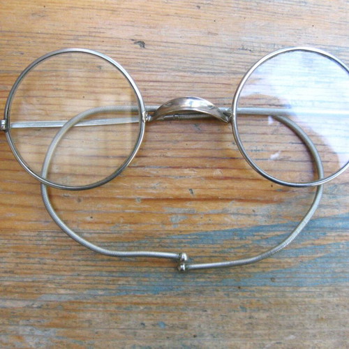 Antique glasses used with case in good condition