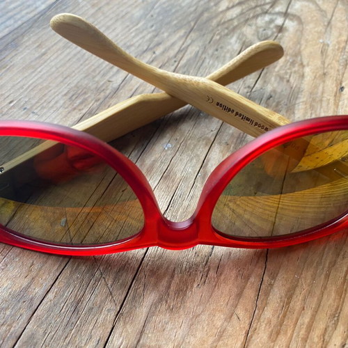 Polo Club Wood Limited Edition sunglasses like new, unisex, red