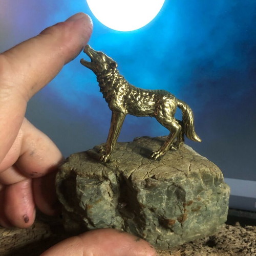 Bronze miniature wolf decoration new with natural stone