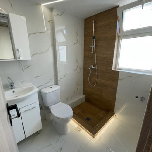 Apartment 1st floor 48 sqm renovated, Nikaia, 2 bedrooms, used