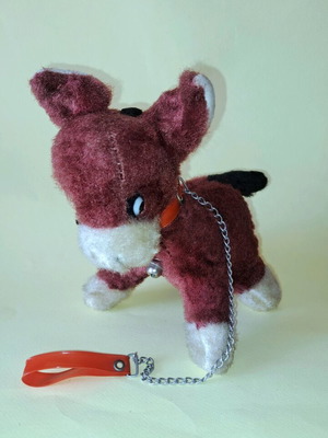 Vintage dog with bell and chain, like new
