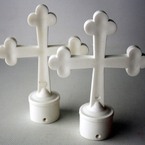 Plastic cross for top of flag 15cm, new, set of 2