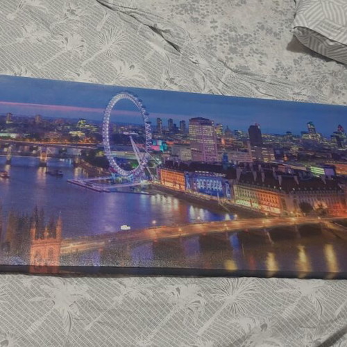 Painting like new, cityscape night view