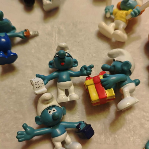Smurfs Peyo figures used, pack