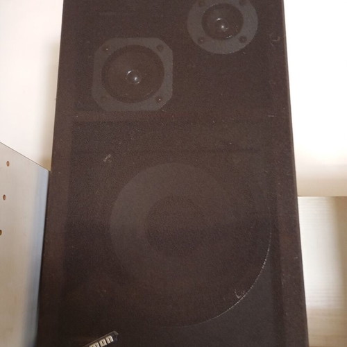 Vintage Sanyo System 300 Hi-Fi with Tamon AH-20 speakers used
