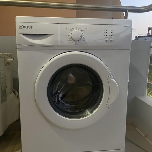 Altus washing machine like new, 6 kg capacity, 2017 model