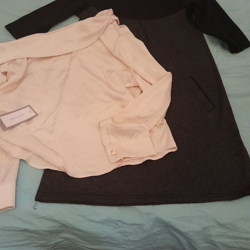 Dress like new, gift blouse included, size M