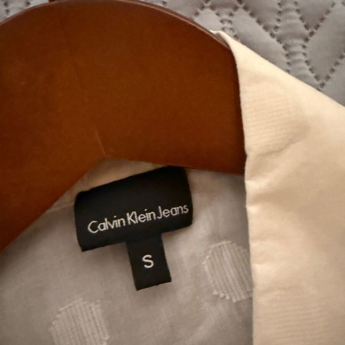 Calvin Klein Jeans white shirt with subtle polka dots like new, Small
