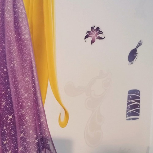 Rapunzel wall sticker used, Disney kids room decor
