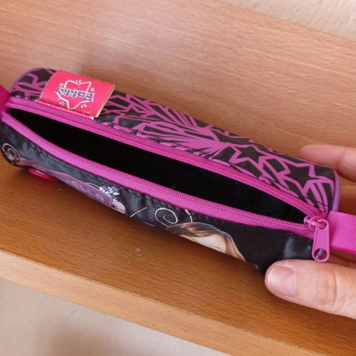 Antonella pencil case from Patty series like new with 2 badges