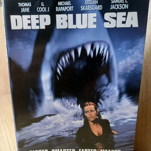 Deep Blue Sea DVD like new with Greek subtitles