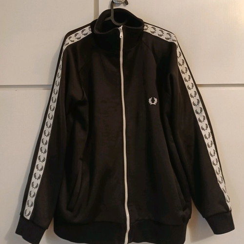 Fred Perry Track Jacket like new, size M