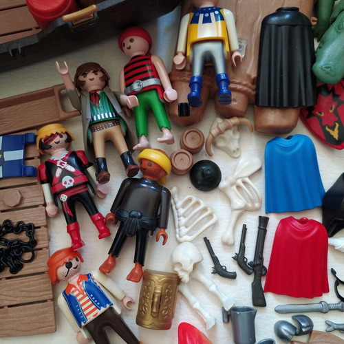 Vintage Playmobil Pirate Island SuperSet 4136 and Accessories