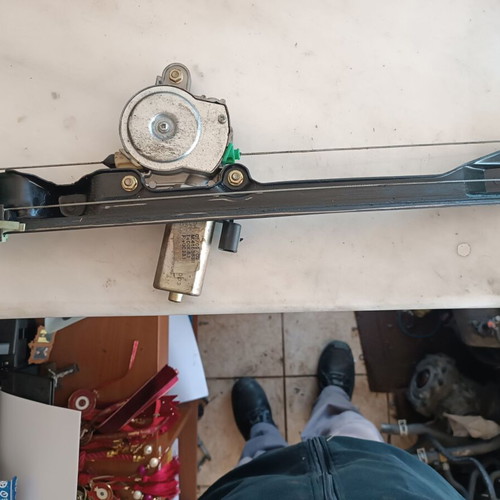 Right electric window regulator for Fiat Punto '99-'03 like new