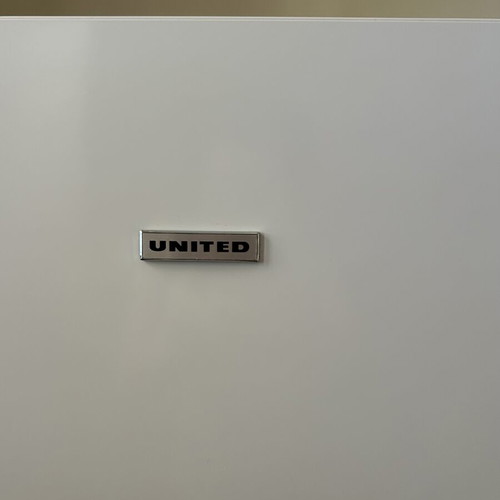 United refrigerator medium size like new