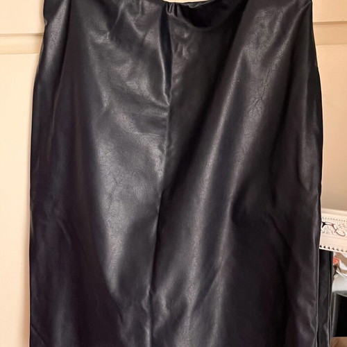Maki Philosophy blue leather skirt like new