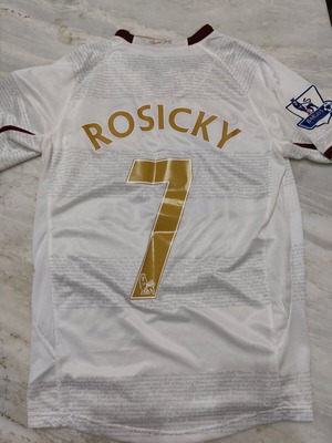 Arsenal Rosicky jersey like new, official replica, size Small