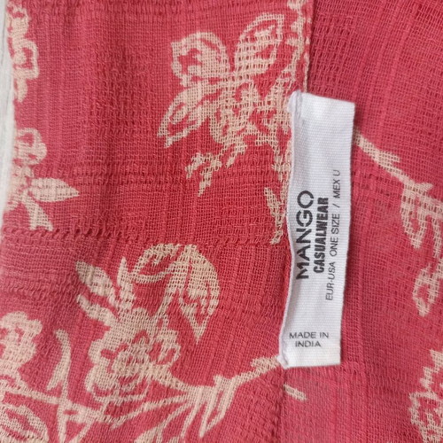 Mango beach pareo like new, 100% cotton, red floral print with fringes