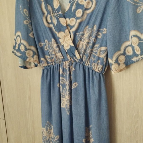 Maxi dress made in Italy one size like new, beige and blue