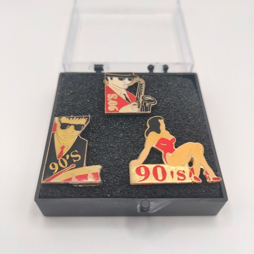 Vintage 90's pin collection used with box