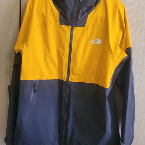 The North Face Gore-Tex Mountaineering Jacket L with Hood and Vents