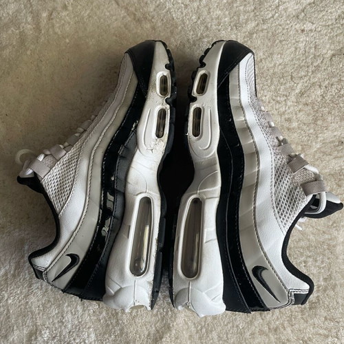Nike Air Max 95 sneakers size 42 like new, black and white
