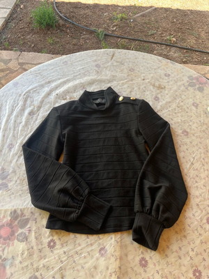 Women's outerwear like new, black, size S
