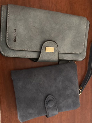 Πορτοφόλια σαν καινούργια, σετ δύο τεμαχίων