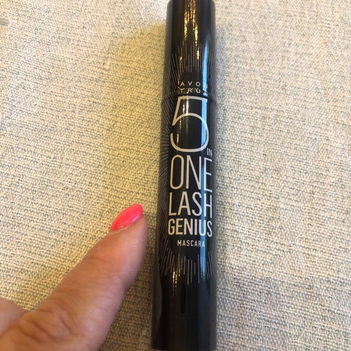Avon 5 in one Lash Genius mascara blackest black new