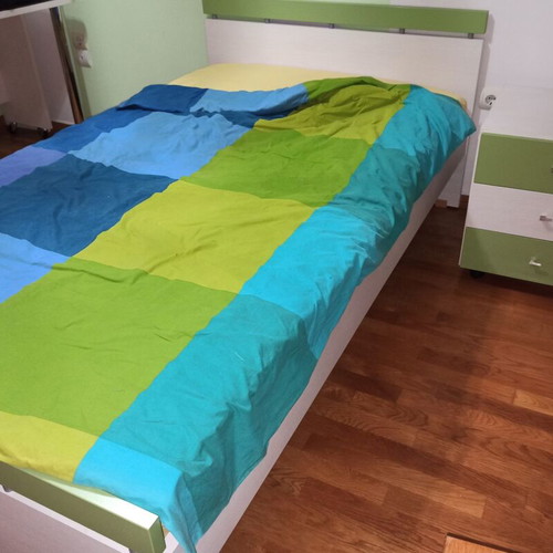 Neoset bookshelf bed and nightstand set like new, white-green