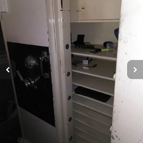 Safe cabinet double-door like new, heavy-duty, 2000 kg