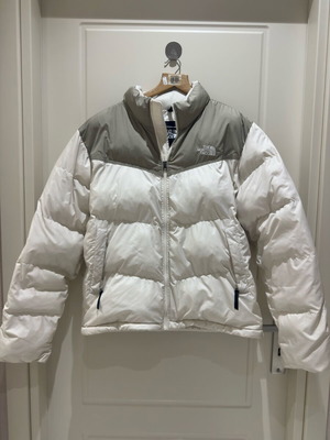 The North Face jacket like new, white, size L