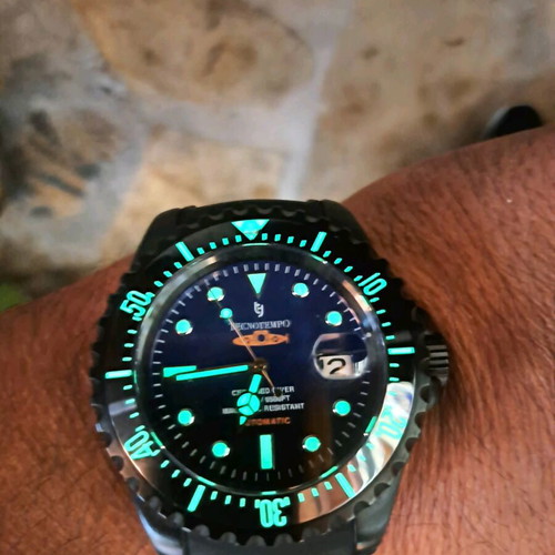 Tecnotempo Automatic Diver 2000M 6500FT Submarine Limited Edition like new
