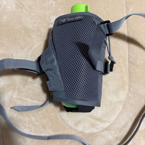 Osprey bottle holder like new