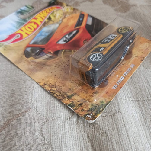 Hot Wheels '09 Ford Focus RS Back Road Rally Series 2017 new sealed