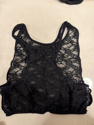 Black lace crop top, XS