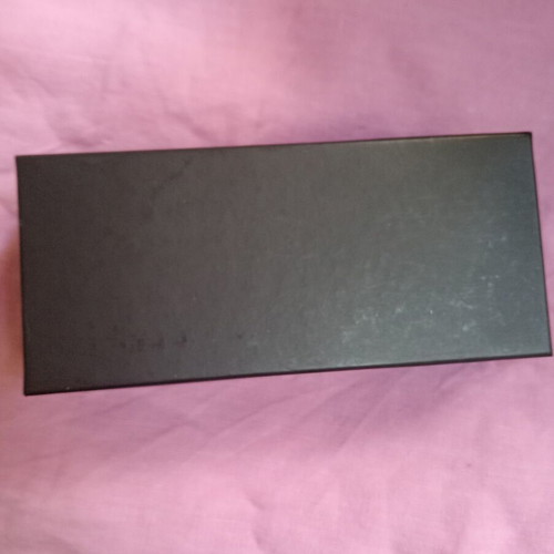 Carolina Herrera vintage box like new, dark chocolate color