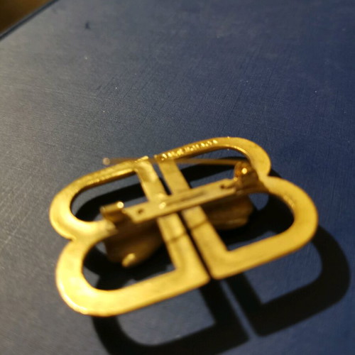 Balenciaga Broche d'or vintage brooch used, gold color