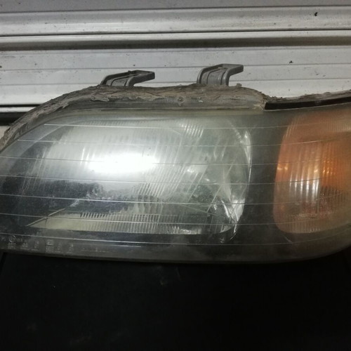 Front headlights for Honda Civic Fastback 1996 used, right damaged