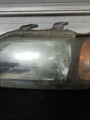 Front headlights for Honda Civic Fastback 1996 used, right damaged
